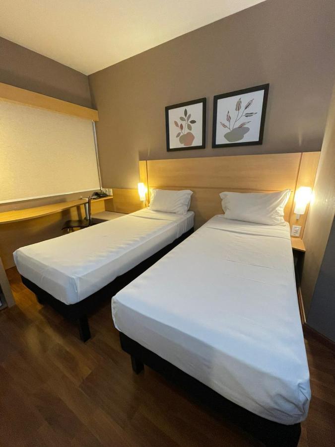 Hotel Oeste Plaza Andradina Exteriör bild