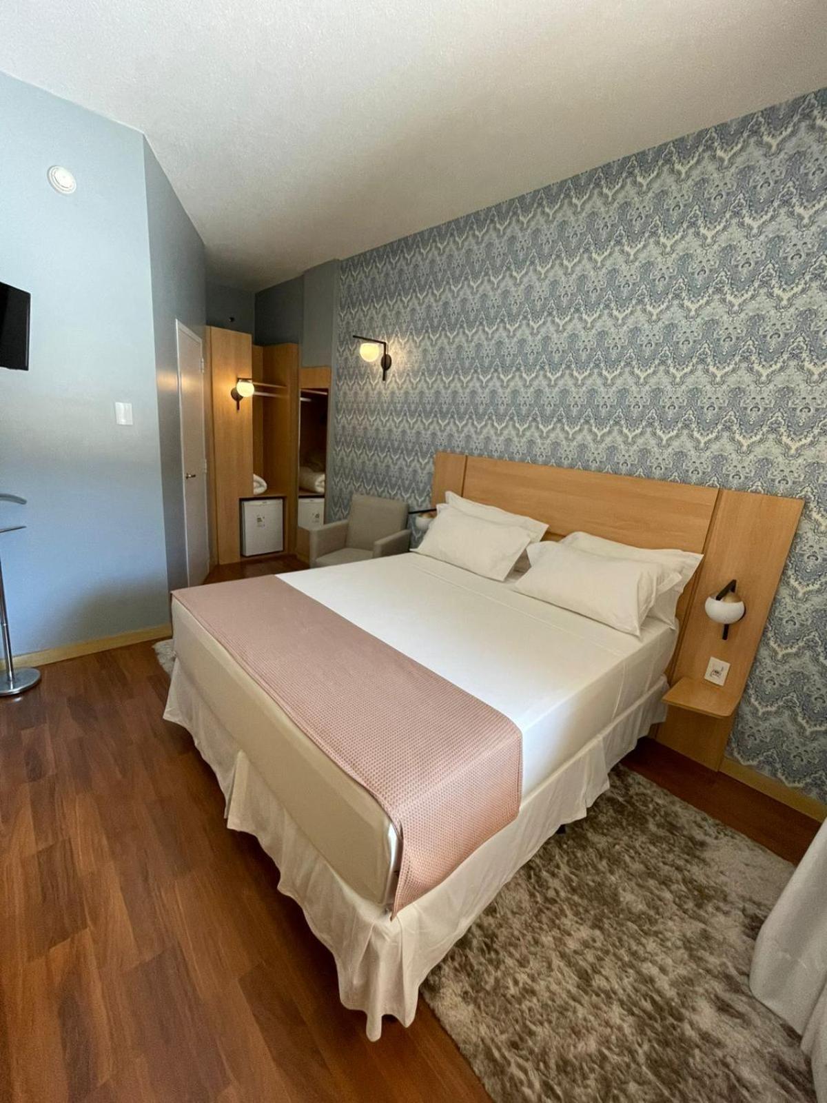 Hotel Oeste Plaza Andradina Exteriör bild